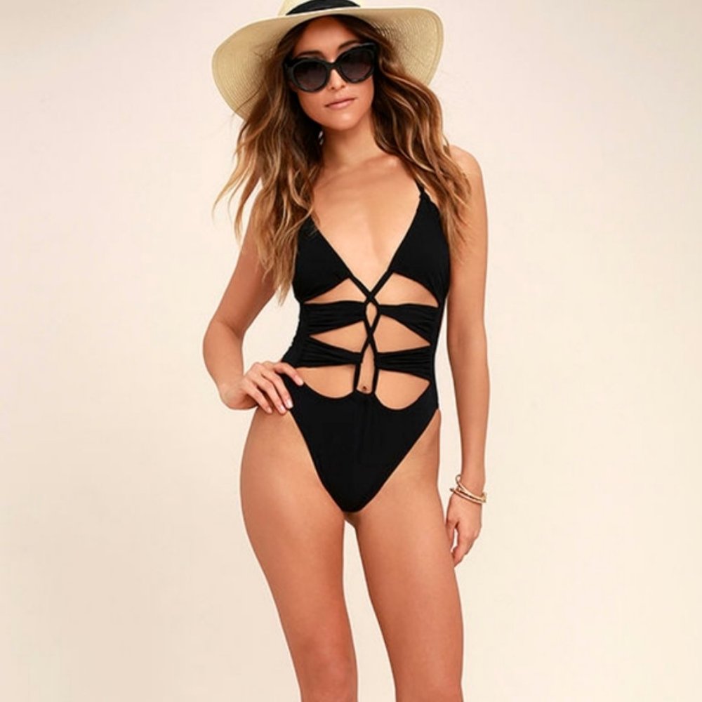 Lulu's strappy bathing suit